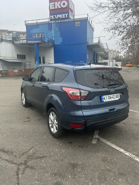 Ford Escape 2018 - 10