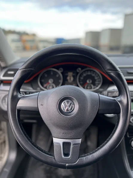 Volkswagen Passat 2012 - 18