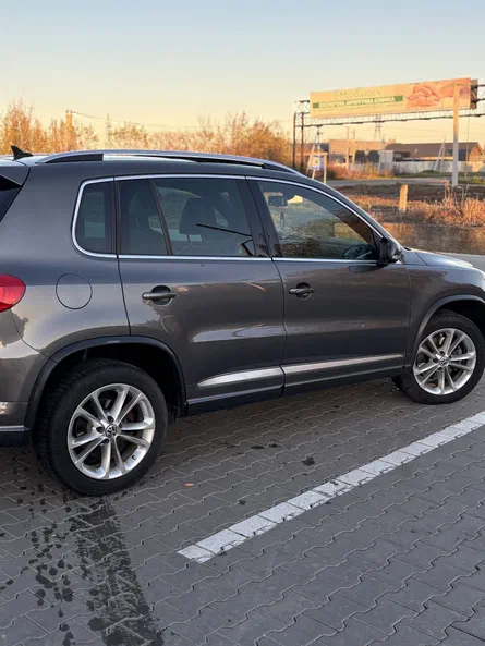 Volkswagen Tiguan 2015 - 5