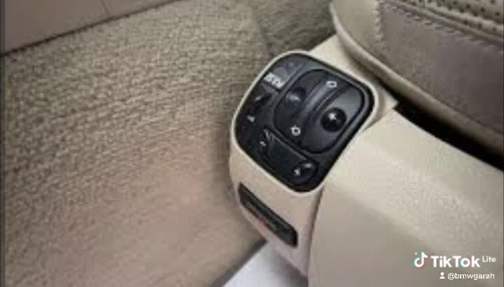 Mercedes-Benz E-Клас 2004 - 7