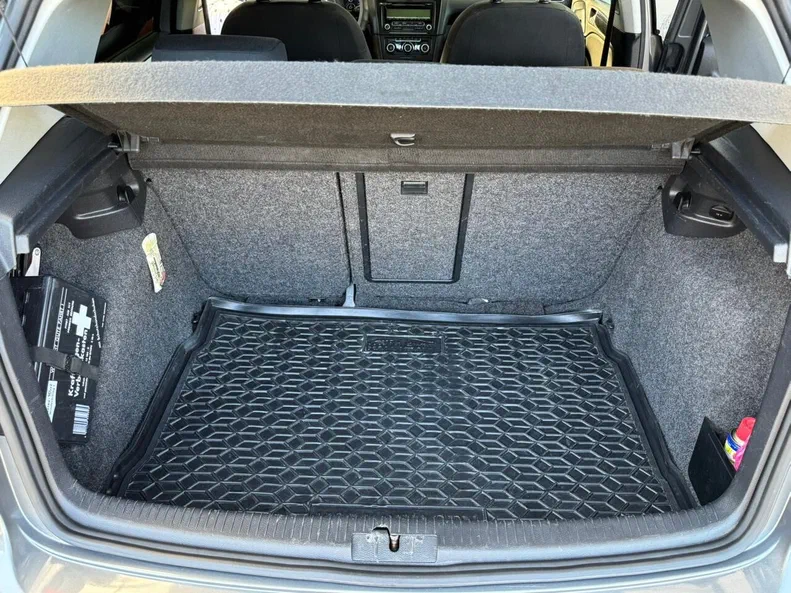 Volkswagen Golf 2009 - 8