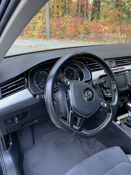 Volkswagen Passat 2016 - 18