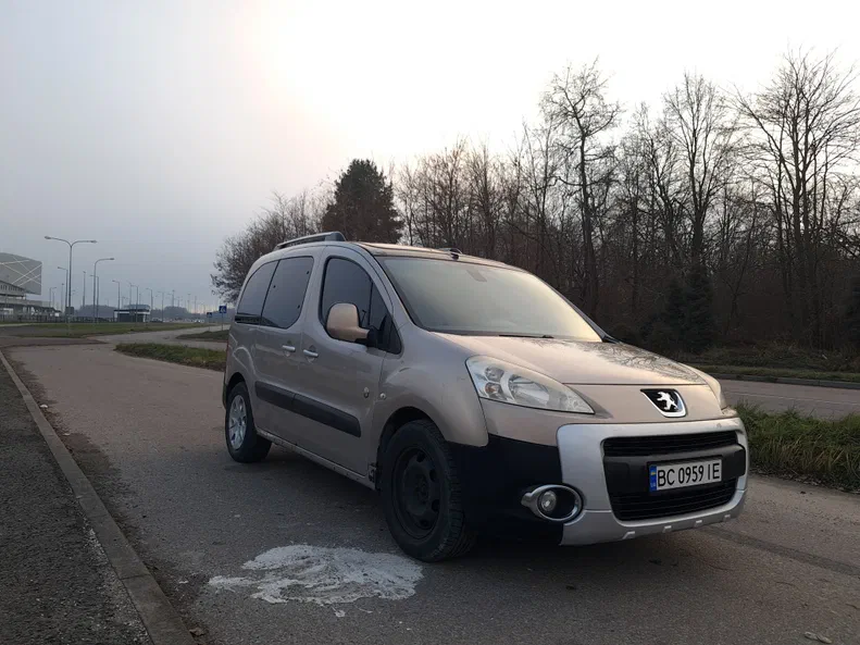 Peugeot Partner 2010 - 6