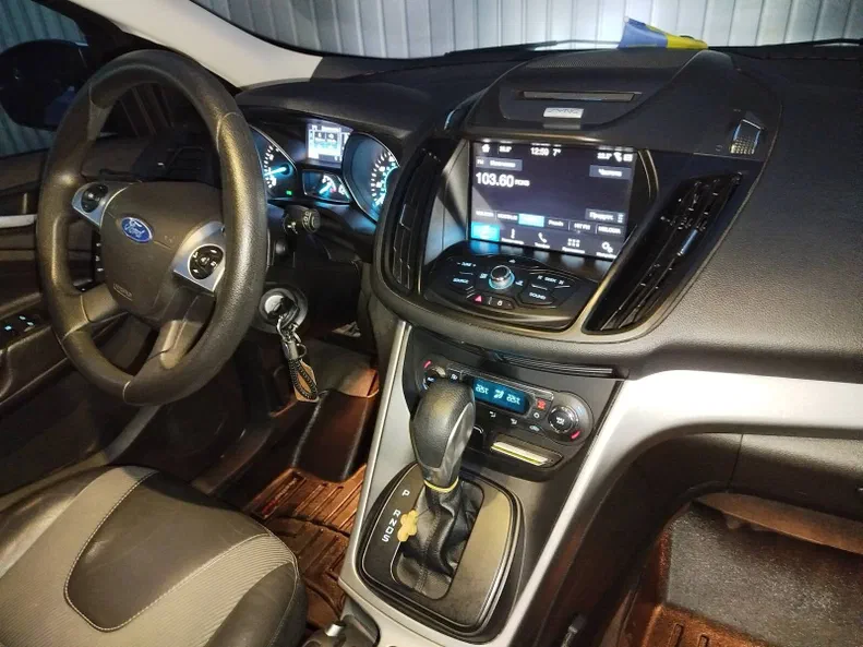 Ford Escape 2015 - 31