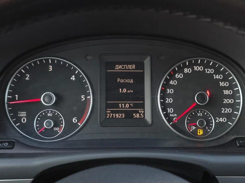 Volkswagen Touran 2013 - 26