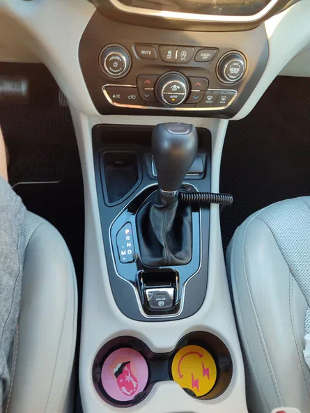 Jeep Cherokee 2019 - 25