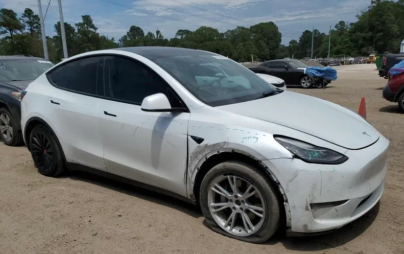 Tesla Model Y 2022 - 20