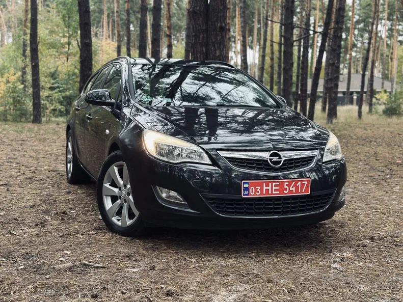 Opel Astra 2012