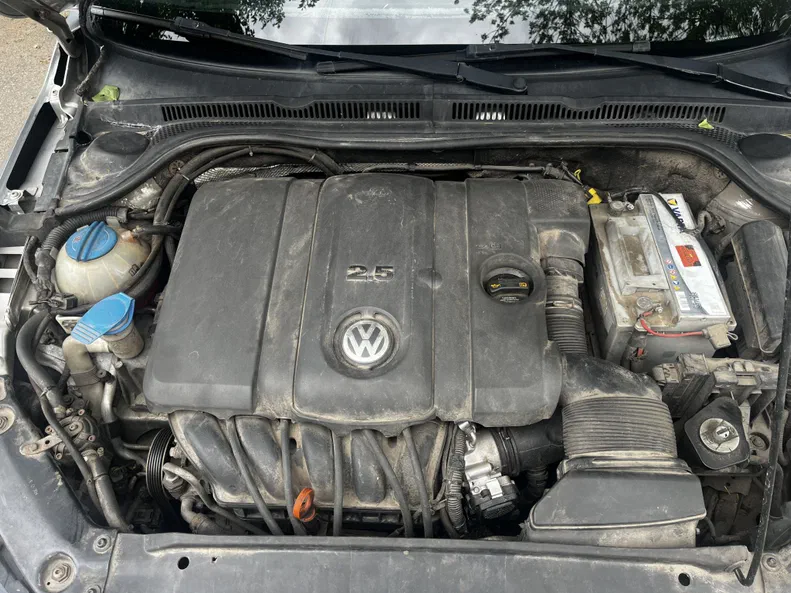 Volkswagen Jetta 2010 - 6