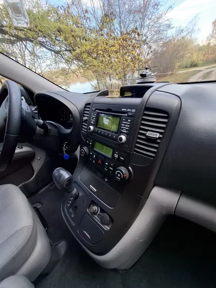 Kia Carnival 2009 - 20