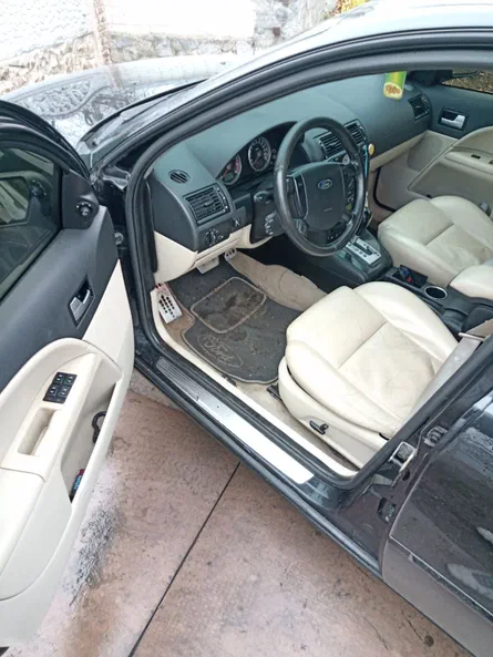 Ford Mondeo 2003 - 8