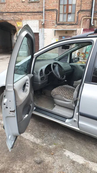 Ford Galaxy 2000 - 6