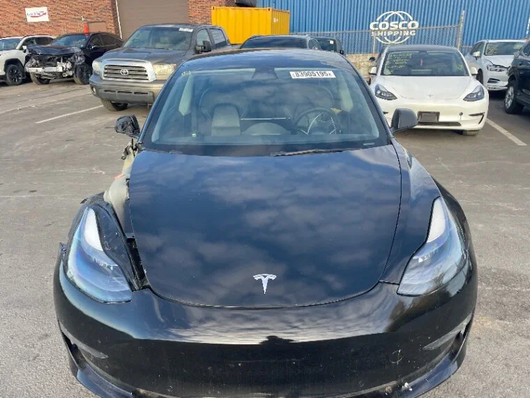 Tesla Model 3 2022
