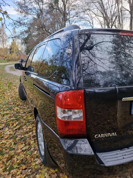 Kia Carnival 2009 - 7