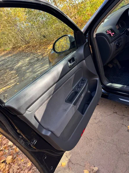 Volkswagen Golf 2009 - 16