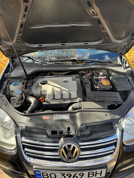 Volkswagen Golf 2009 - 24