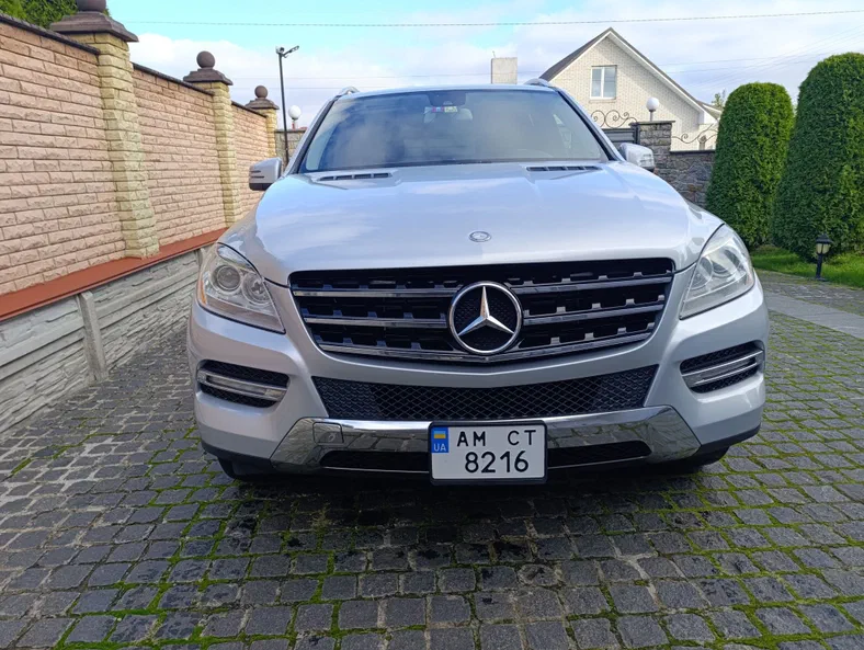 Mercedes-Benz M-Класс 2012