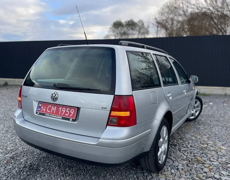 Volkswagen Golf 2004 - 25