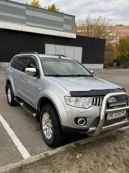 Mitsubishi Pajero Sport 2013