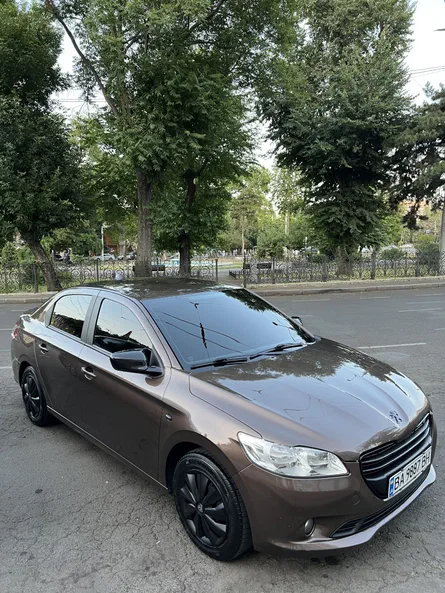 Peugeot 301 2016 - 18