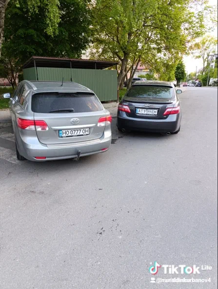 Toyota Avensis 2013 - 11