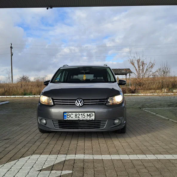 Volkswagen Touran 2011 - 11