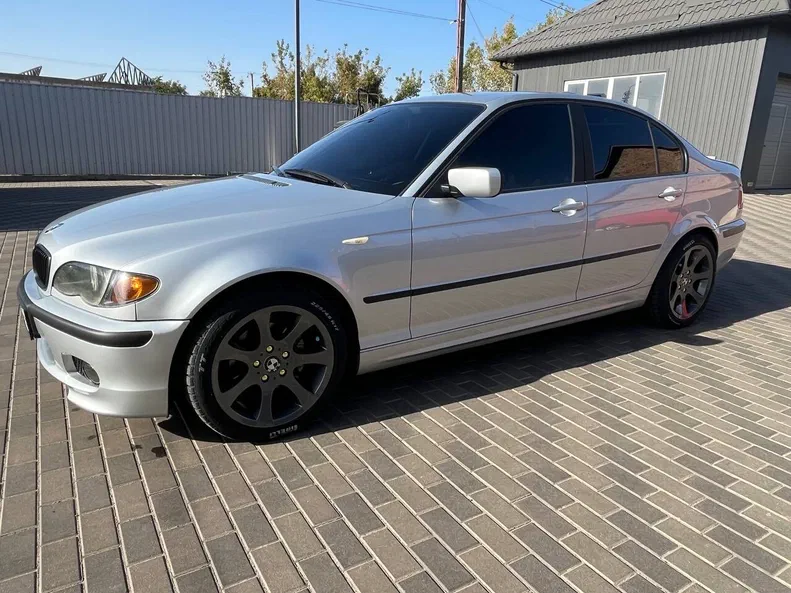 BMW 3 серія 2004 - 9