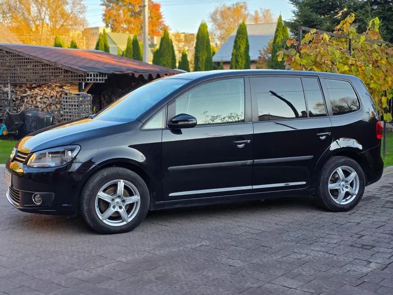 Volkswagen Touran 2013 - 16