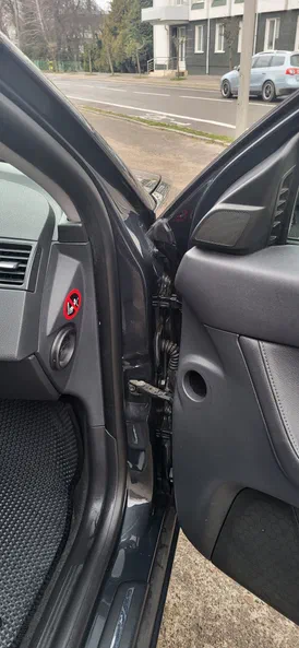 Volvo S40 2010 - 19