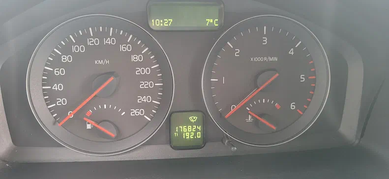 Volvo S40 2010 - 16