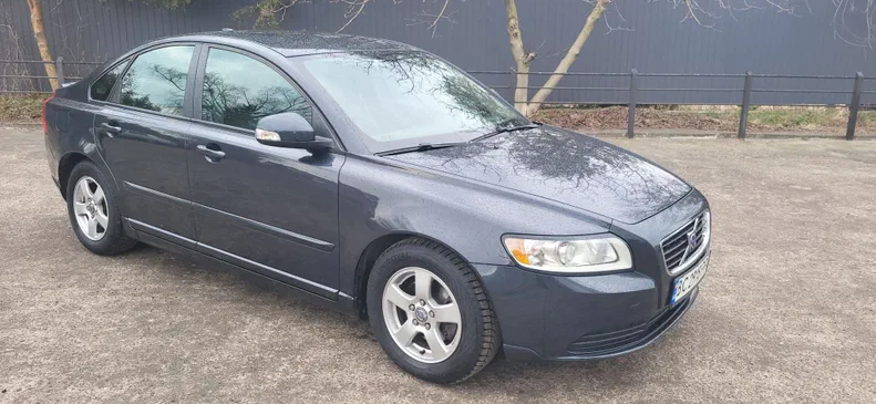Volvo S40 2010 - 2