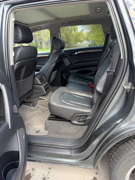 Audi Q7 2015 - 9