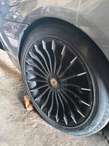 BMW 7 серія 2012 - 8