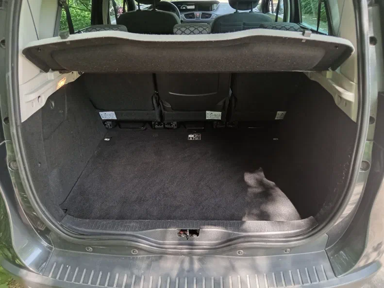 Renault Scenic 2011 - 11