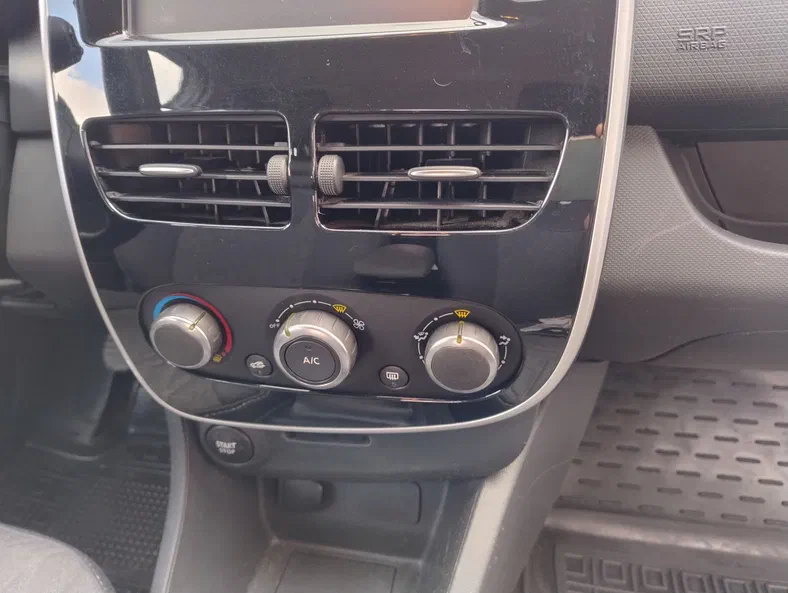 Renault Clio 2015 - 16
