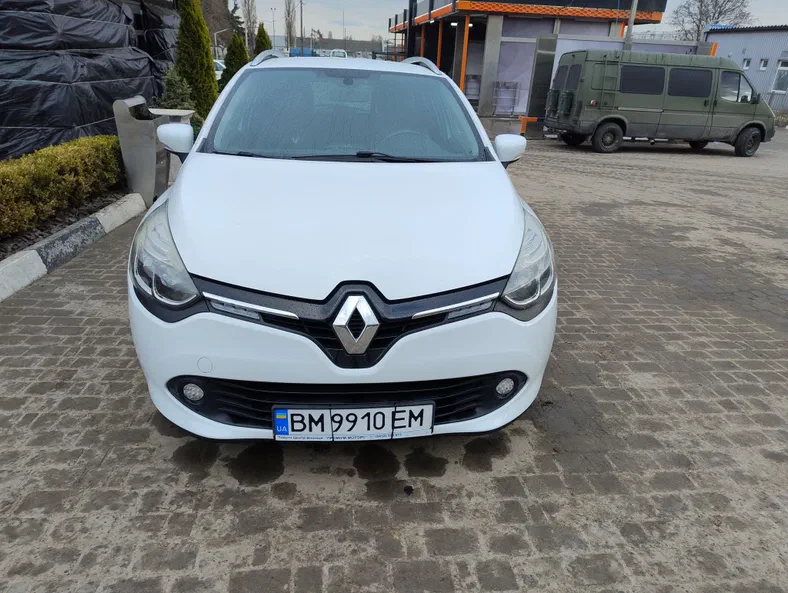 Renault Clio 2015 - 10