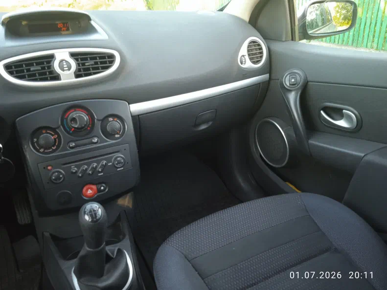 Renault Clio 2007 - 11