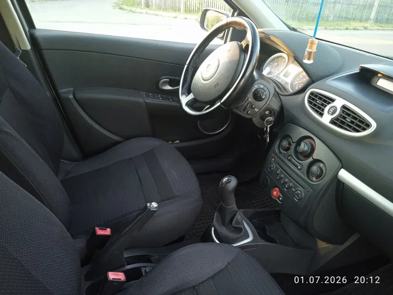 Renault Clio 2007 - 12