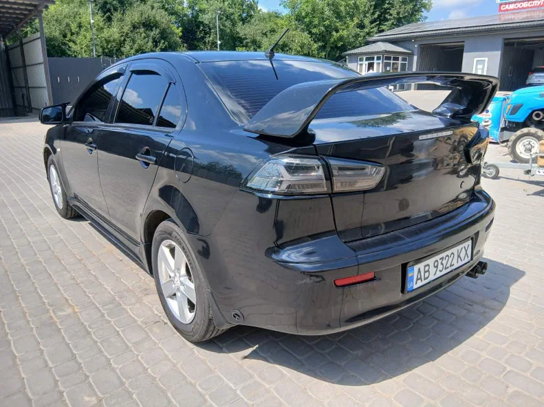 Mitsubishi Lancer 2009 - 9