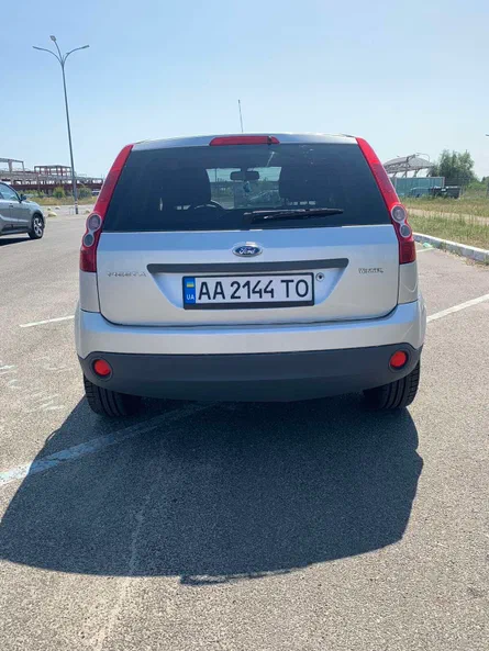 Ford Fiesta 2008 - 5