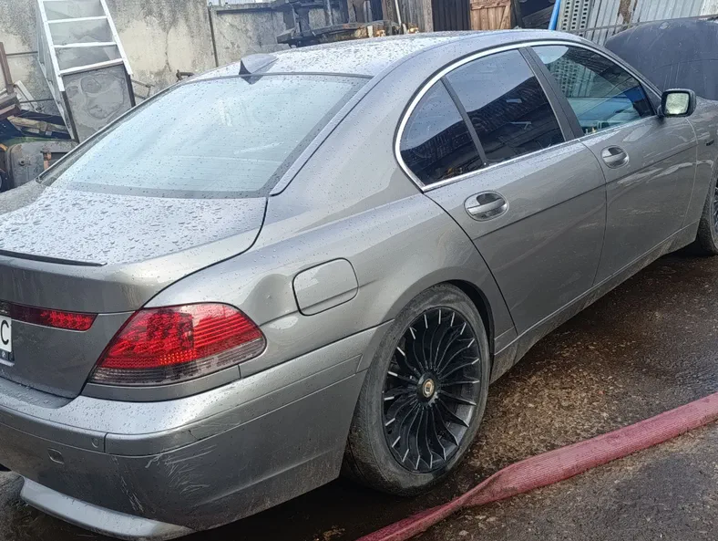 BMW 7 серія 2012 - 1