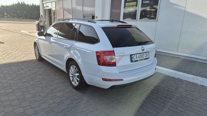 Skoda Octavia 2016 - 5