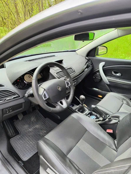 Renault Megane 2011 - 18