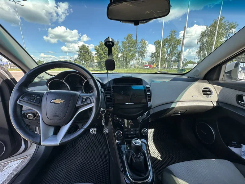 Chevrolet Cruze 2010 - 5