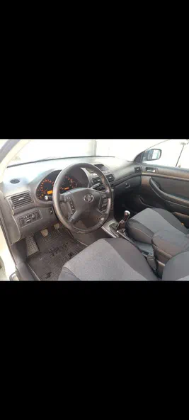 Toyota Avensis 2005 - 7