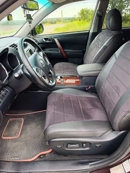 Toyota Highlander 2012 - 10