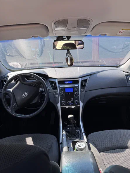 Hyundai Sonata 2012 - 3