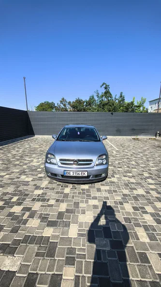 Opel Vectra 2003 - 1
