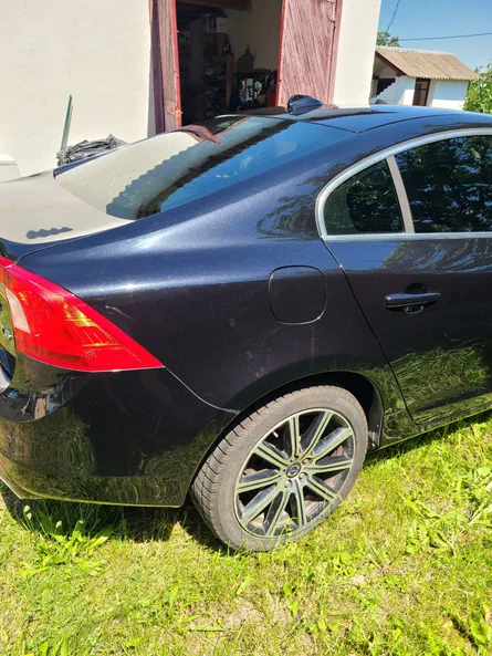 Volvo S60 2014 - 3