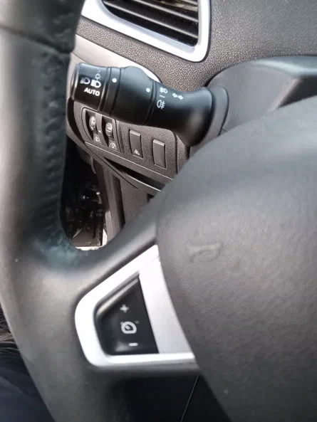Renault Scenic 2011 - 9